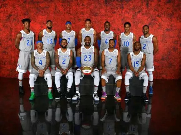 今年三月是 今年三月是